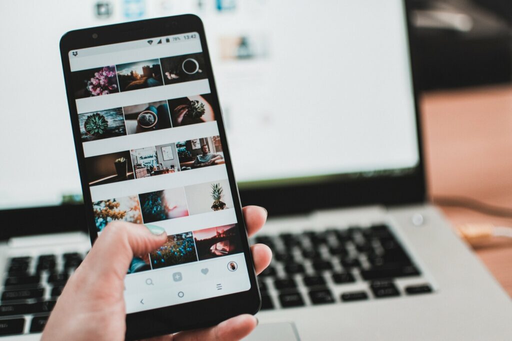How to Keep Instagram Story for more than 24 Hours 3
